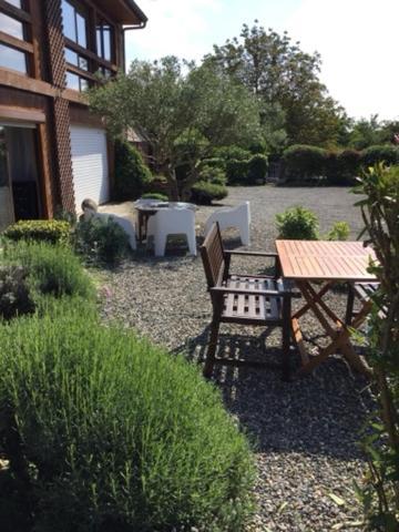 Loft Atypique Panzió Villeneuve-de-Rivière Kültér fotó